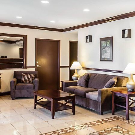 Comfort Inn & Suites Quakertown Extérieur photo