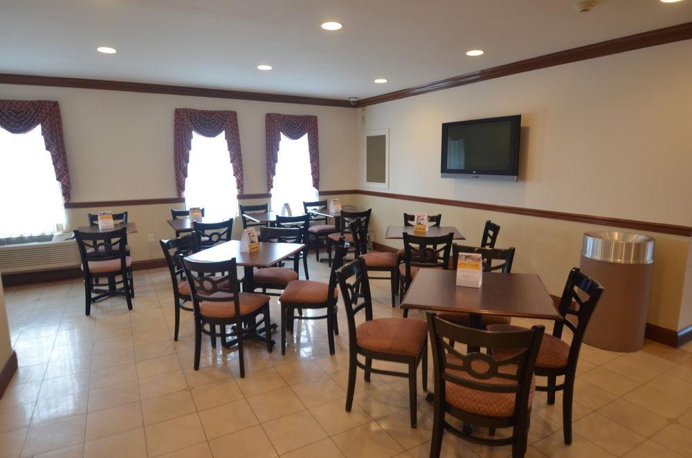 Comfort Inn & Suites Quakertown Extérieur photo