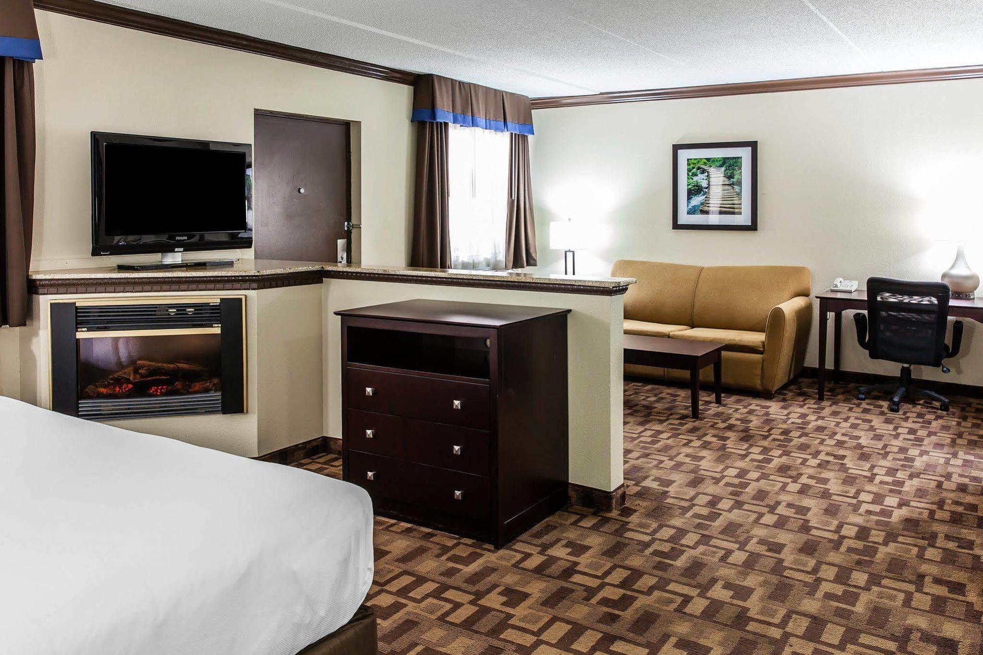 Comfort Inn & Suites Quakertown Extérieur photo